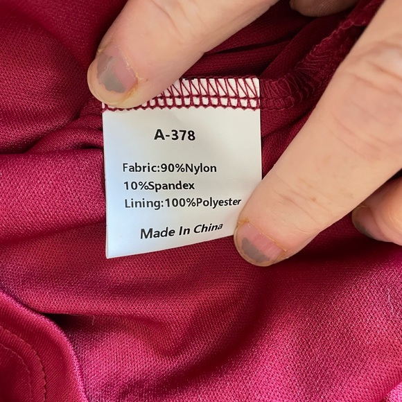 Beautiful full length sequins gown. - Picture 6 of 8